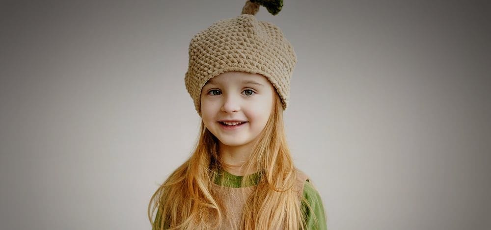 Girl in knit hat — editorial